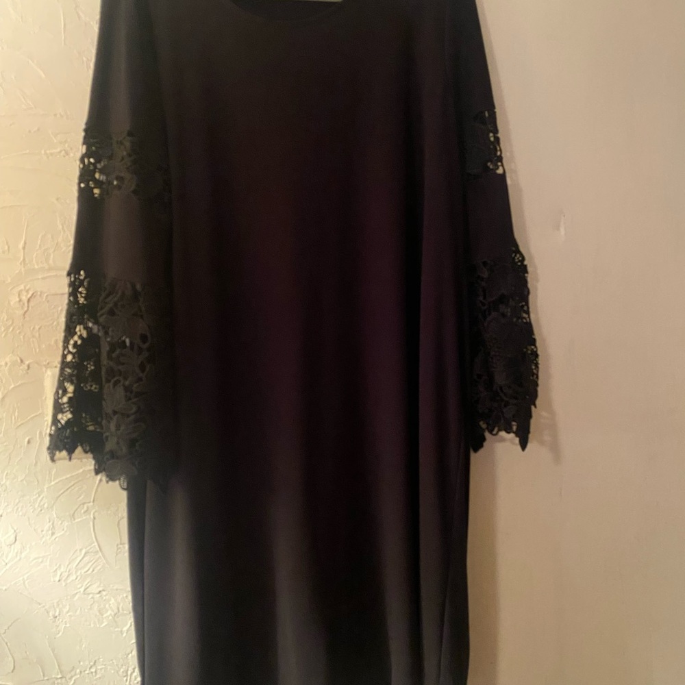 Alfani Black Dress with Lace Detail Size 16. Great used condition. - Picture 8 of 11